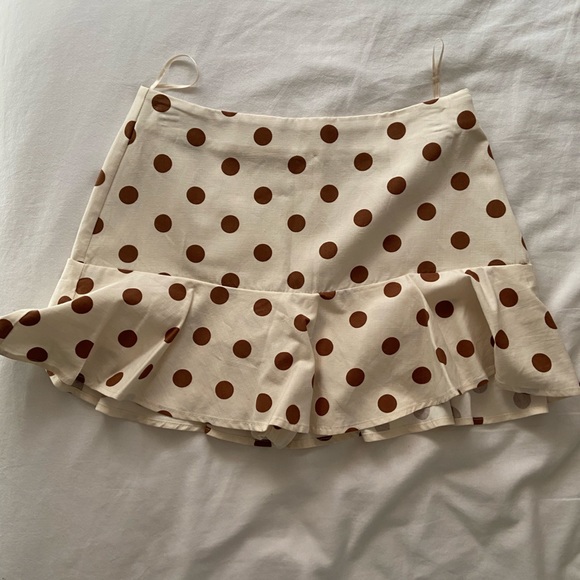 ZARA MINI SKIRT - Picture 1 of 4